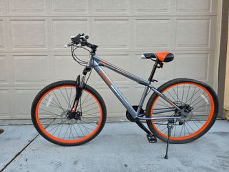 Bike Orkan Lux  275  mountain bicycle back flat tire Pick up TODAY need it gone asap 27.5-inch wheel