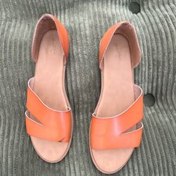 Universal Threads Sandals