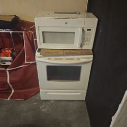 kitchen and microwave  