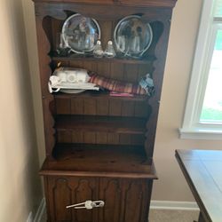 Wood cabinet