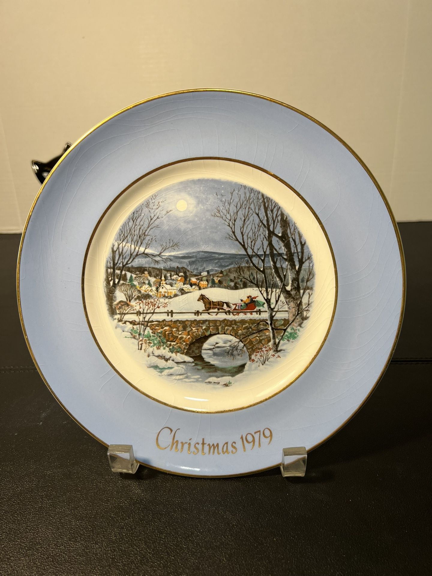 Enoch Wedgwood England For Avon Vintage 1979 Christmas Plate Dashing Through The Snow