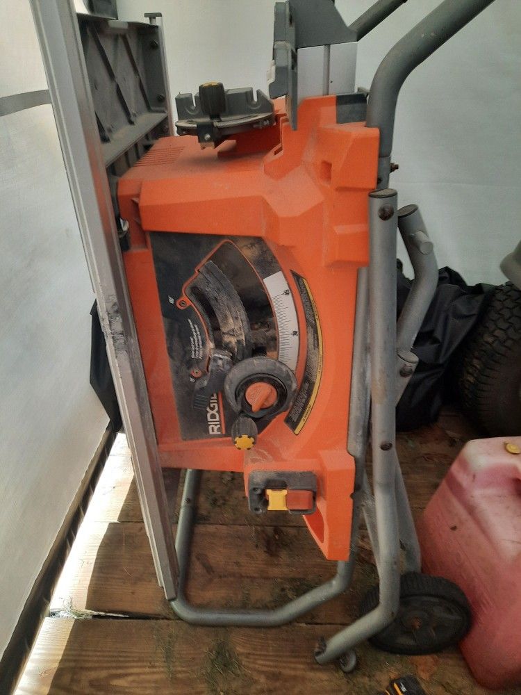 Ridgid 10" Table Saw 