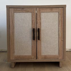 Oak Accent Cabinet With Linen Door Set Of 2