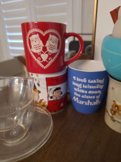 Cute mugs and pusheen