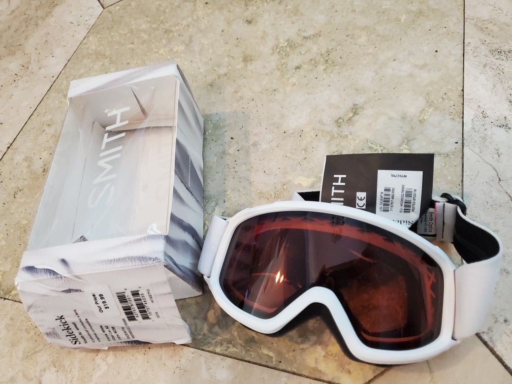 Youth Small Smith Ski goggles New!