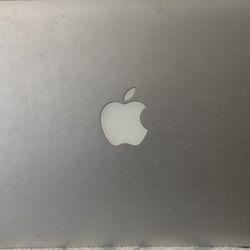 Apple MacBook Air "Core 2 Duo" 1.4 11" (Late '10)