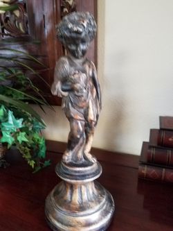 Statue