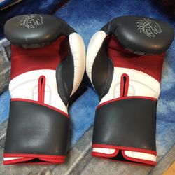 Brand New Boxing Gloves In Whole Sale 