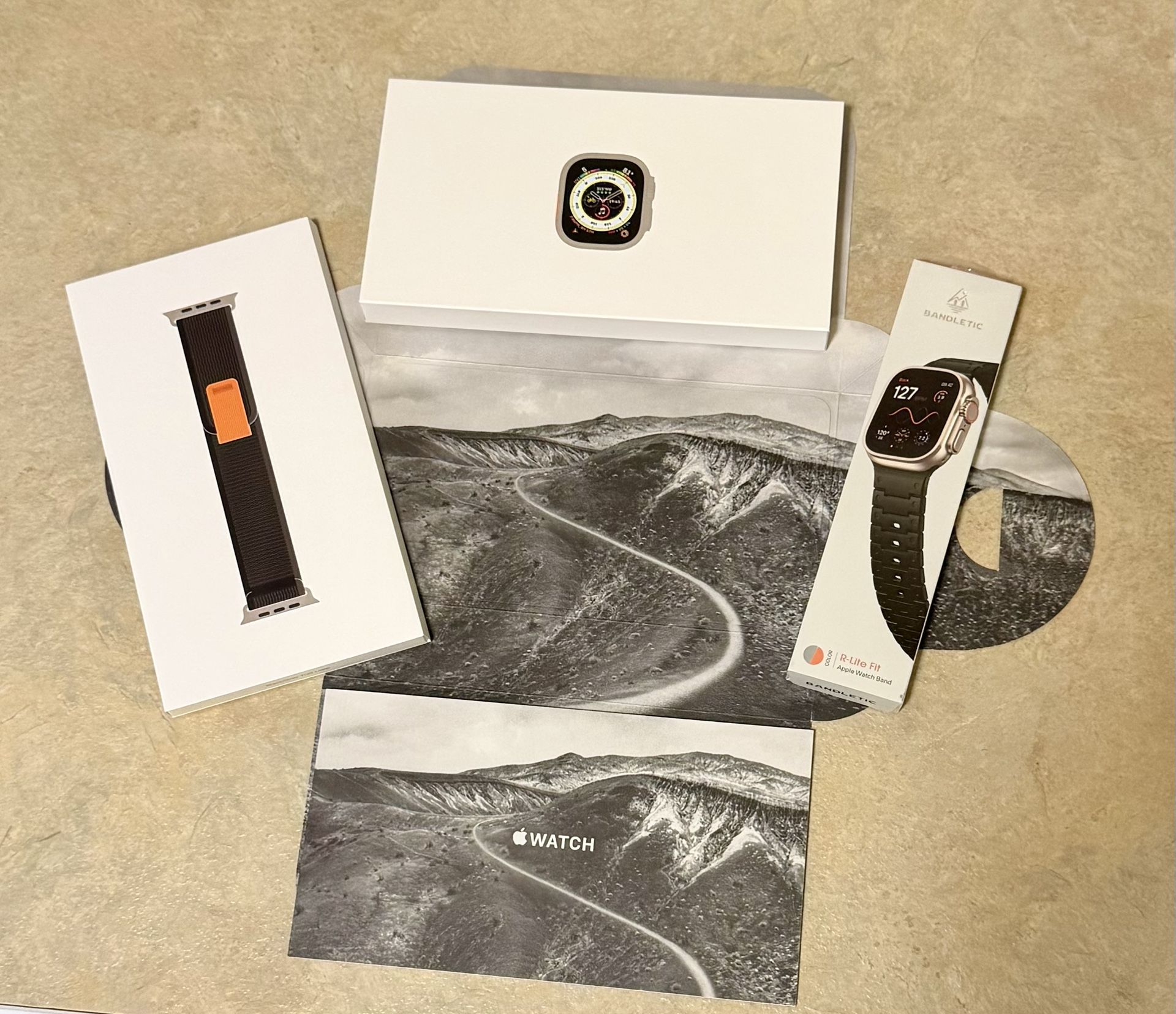 Apple Watch Ultra – 49mm Titanium (Black/Gray) – Excellent Condition + Extra Band