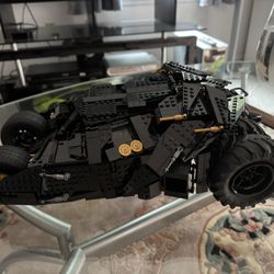 Lego Batmobile (Tumbler)