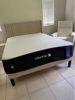 Queen Bed with Néctar Mattress