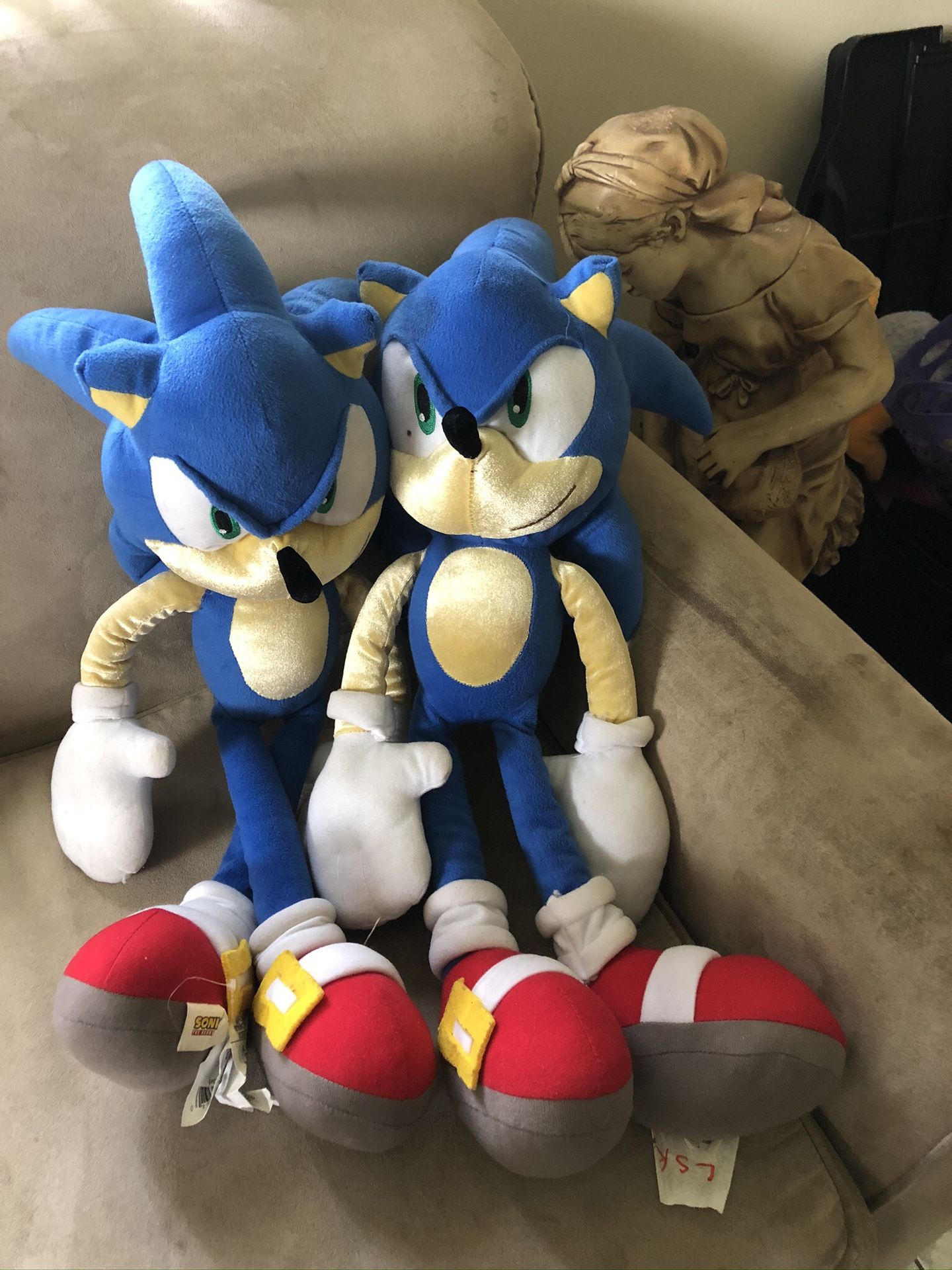 Sonic The Hedgehog Plush Dollar 