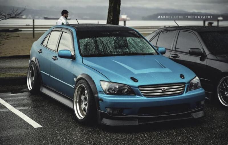 Lexus IS300 New Carbon Fender Flares