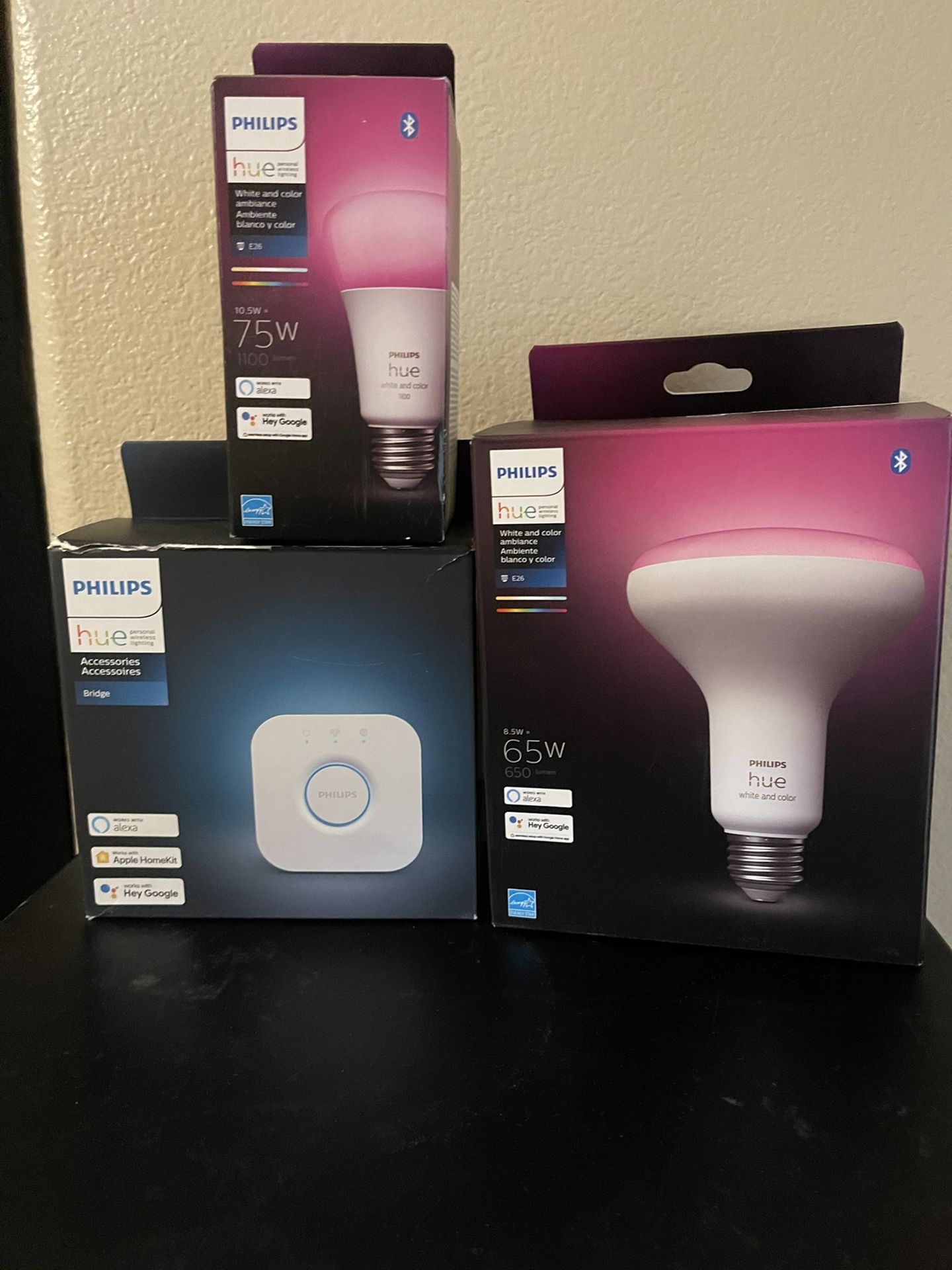 Phillips Hue Bulbs and Bridge / BT Lightbulb Smart Bulb
