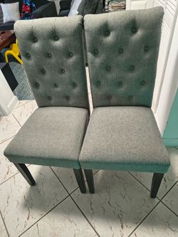 Table and chairs 6