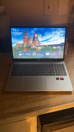HP Laptop – Ryzen 5 CPU, AMD Radeon Graphics, Touchscreen