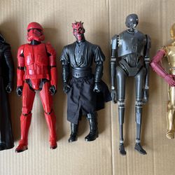 STAR WARS FIGURES