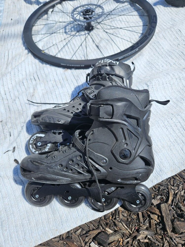 Tai Qi Rollerblades