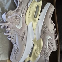 Nike Air Max Excee Women's Shoes Size 10.5 New
