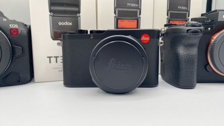 Leica D LUX 8