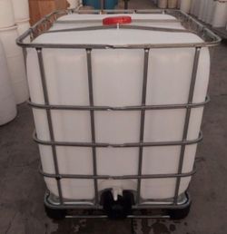 275 Gal IBC Totes Tanks Water Storage Containers Recycling Oil