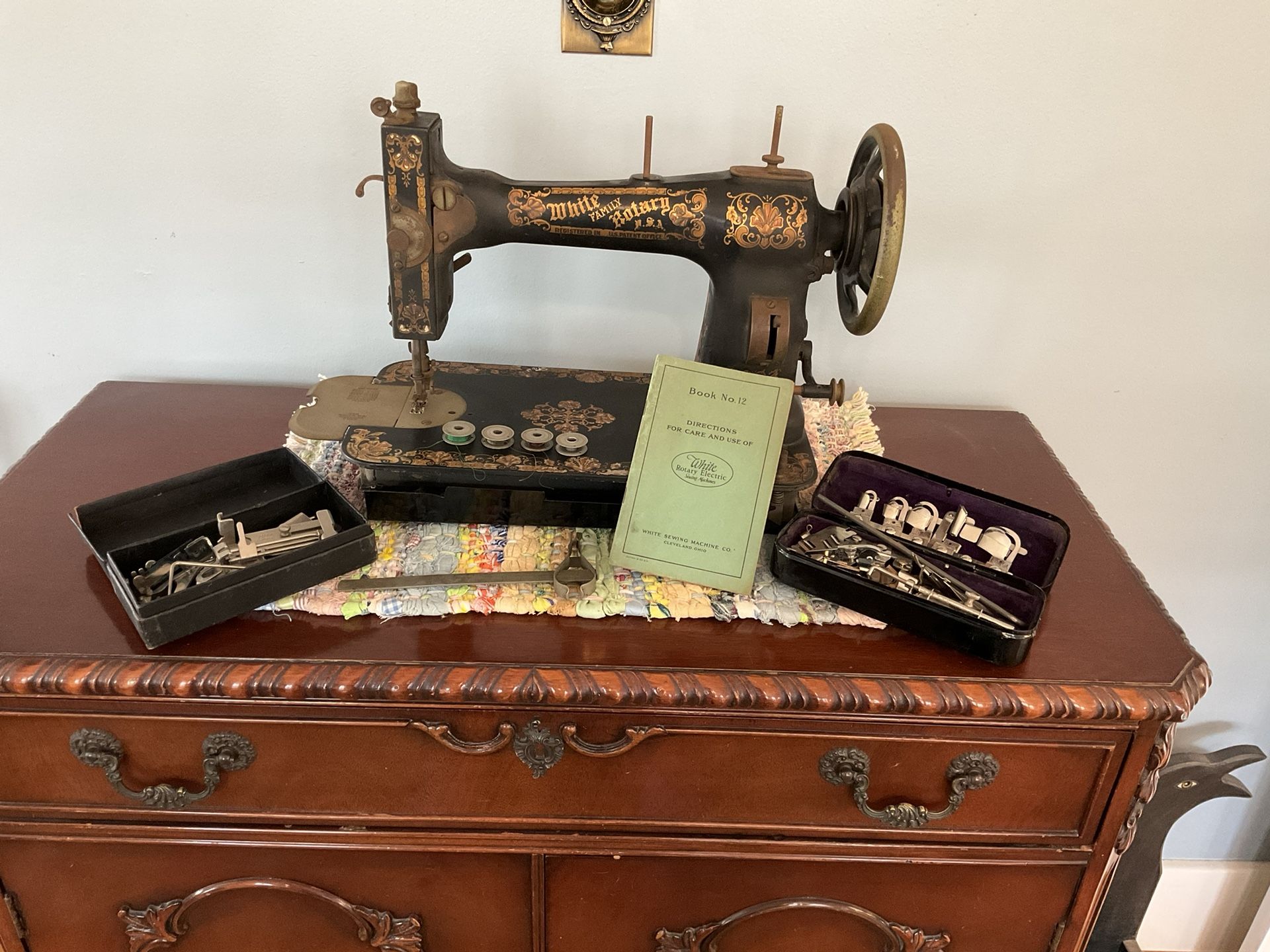 Antique White Family Rotary Sewing Machine With Accessories 