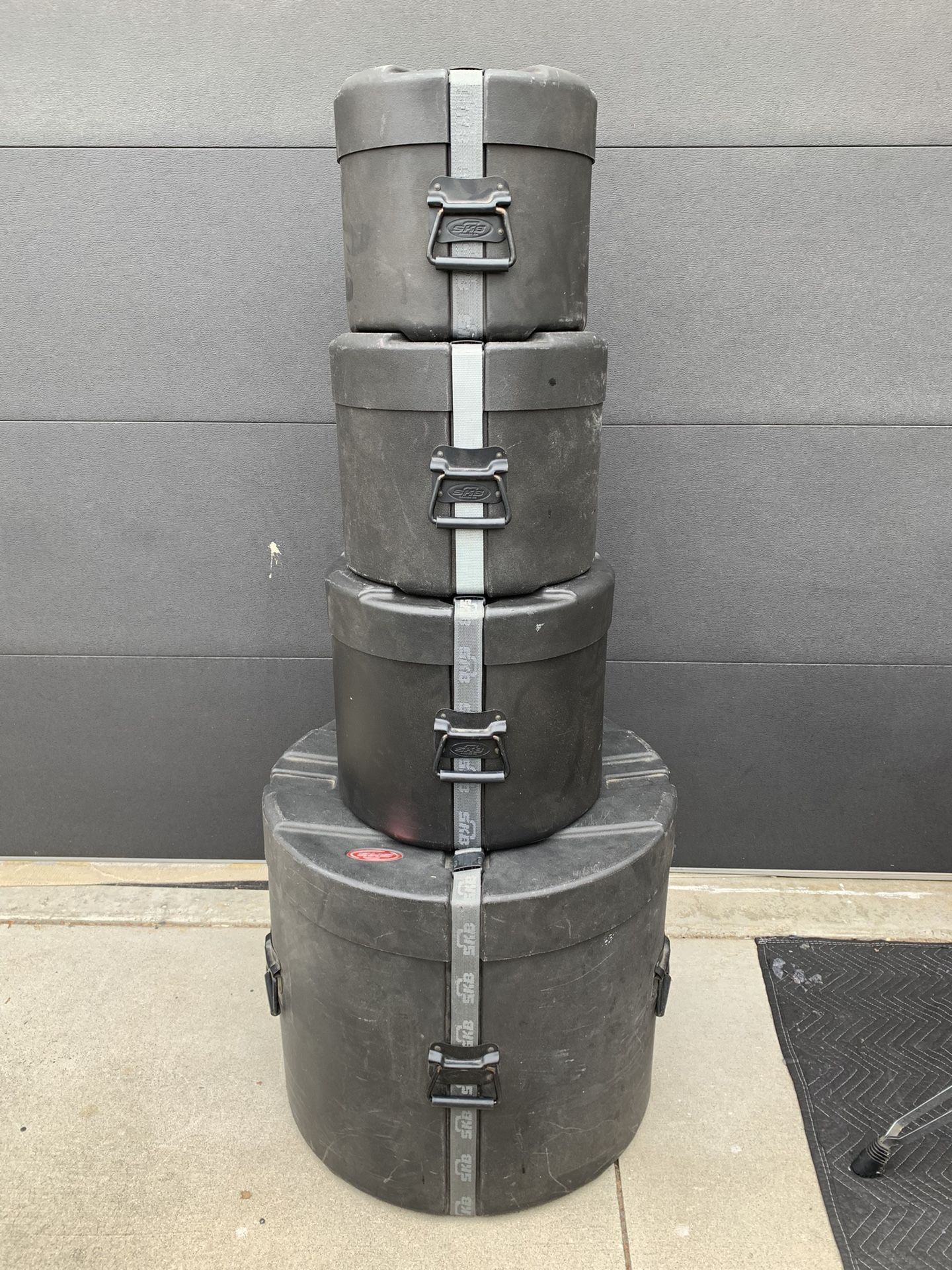 SKB Hard Shell Drum Cases 22-14-12-10” Selling as a Set 