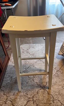 Tall kitchen stool