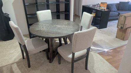 4 Person Dining Set