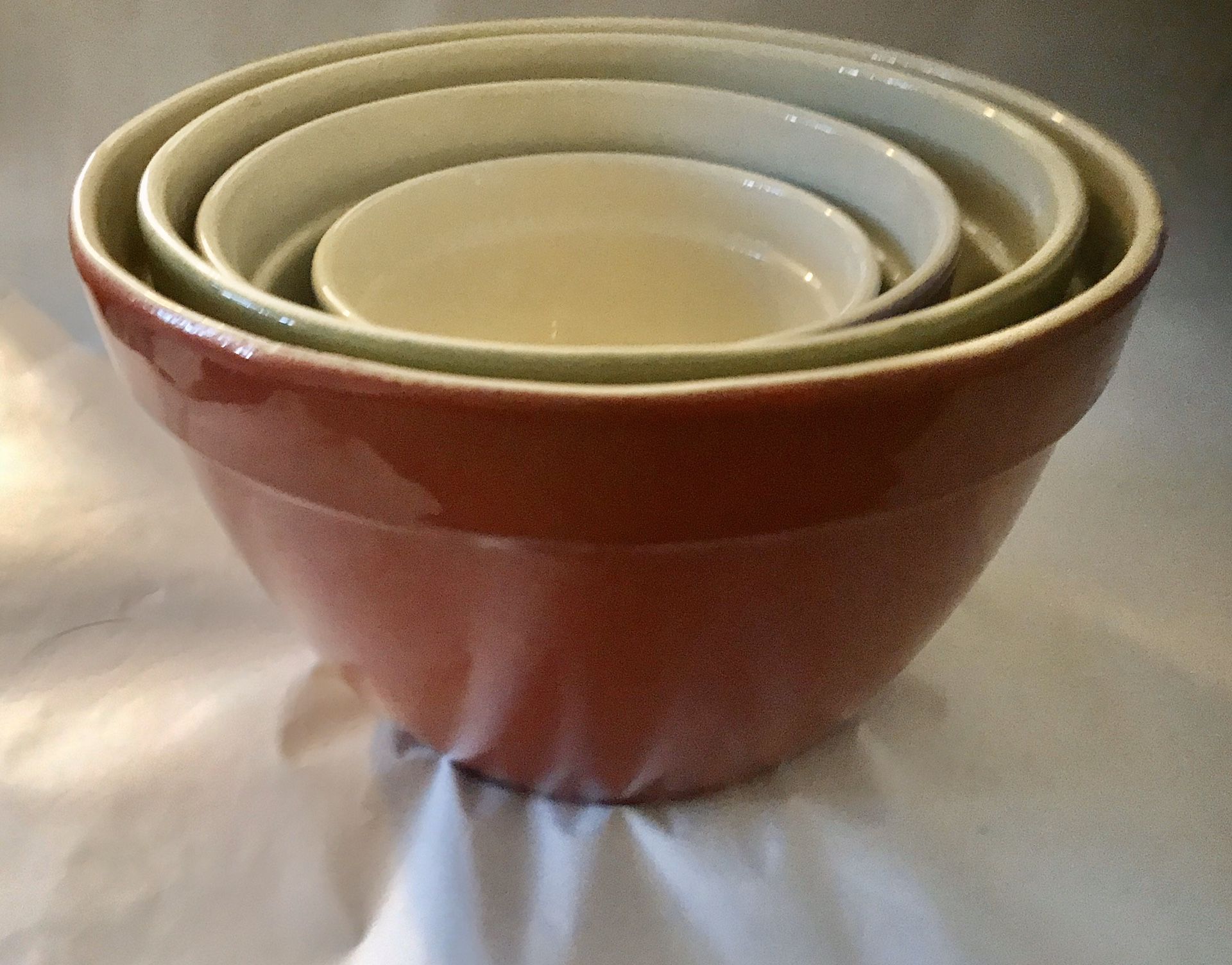 Crate and Barrel Nesting Bowls NEW