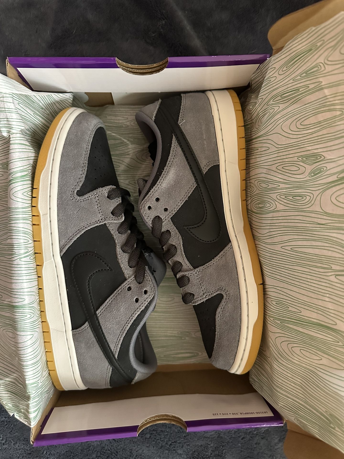 DS Nike dunk sb dark smoke grey men’s 9.5