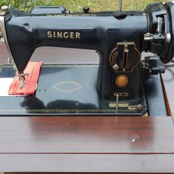Vintage Singer Sewing Machine