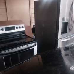 Stove And Refrigerator 