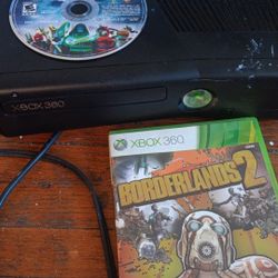 Xbox 360 Slim With 2games controller 
