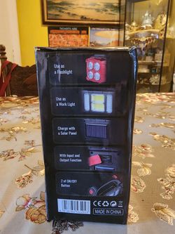 Multifunction Solar Power Bank & Flashlight