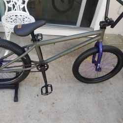 BMX BIKE $110