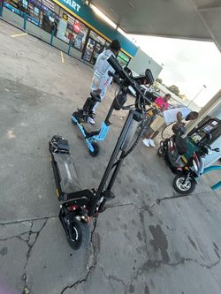 InMotion Rs Midnight Electric Scooter
