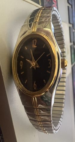 Vintage Ladies Pulsar Watch $20