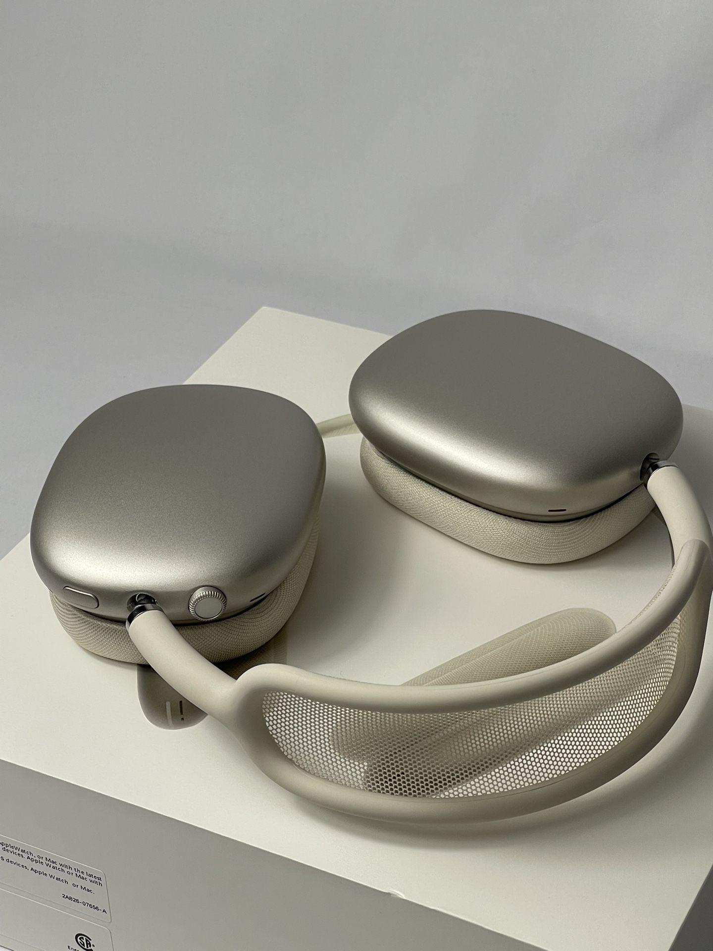 Starlight AirPods Max