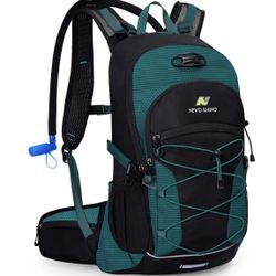 Nevo Rhino Hydration Backpack 3L Water Bladder - NWT New With Tags