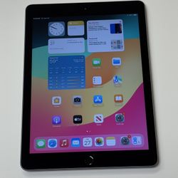 Excellent Apple iPad 6 6th Generation  9.7” 32GB Wi-Fi Tablet
