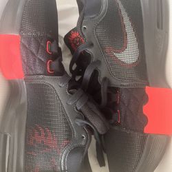 LeBron Witness VIII Basketball Sneaker