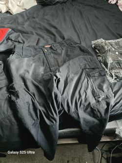 mens 5.11 black tactical pants 38/34, 38/32