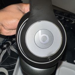 Beats Studio Pro 