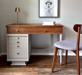 Mid-Century Harmony House Desk – Solid Wood Writing Desk