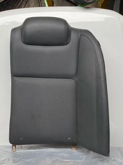 G8 Gt left rear upper seat