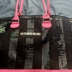  Victoria's Secret Sequin Stripe Weekender Large Duffel Bag - Discontinued
Kitt Couture
Kitt Co