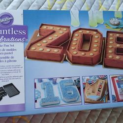 Wilton COUNTLESS  Celebrations  Cake Molding  Set  New