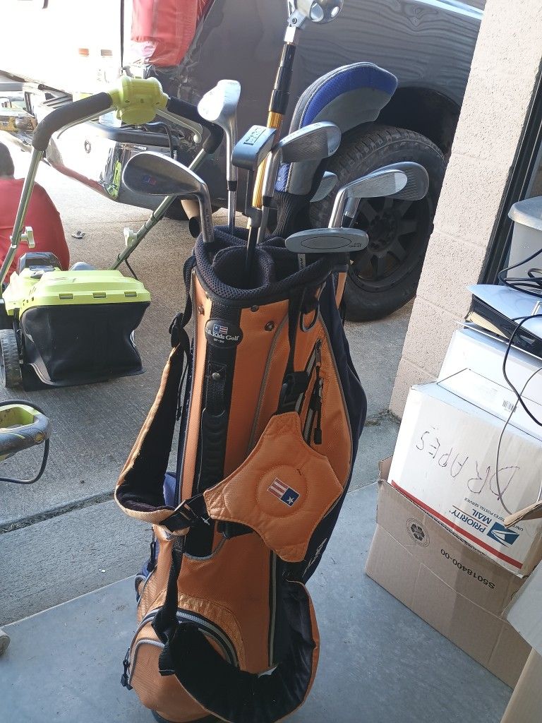 Kids Tour Golf Clubs With Bag