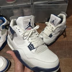 Jordan 4